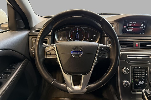 Volvo XC70 12 of 24