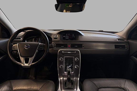 Volvo XC70 10 of 24