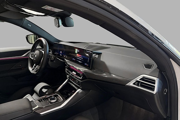 BMW i4 16 of 23