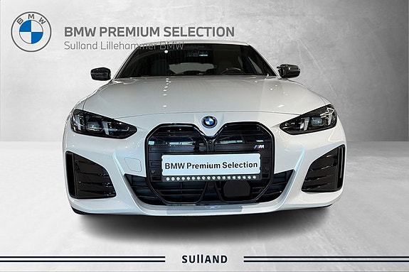 BMW i4 8 of 23