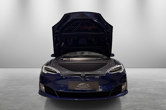 Tesla Model S 17 of 30