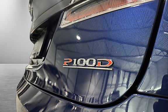Tesla Model S 16 of 30