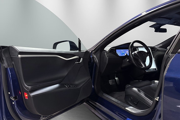 Tesla Model S 19 of 30