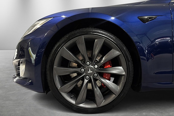 Tesla Model S 15 of 30