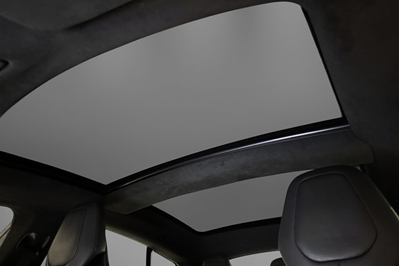 Tesla Model S 22 of 30