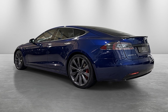 Tesla Model S 4 of 30