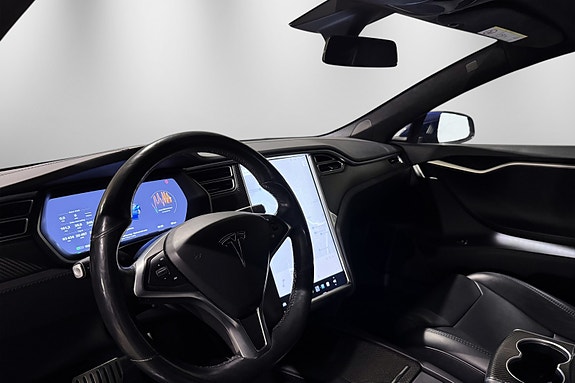 Tesla Model S 24 of 30