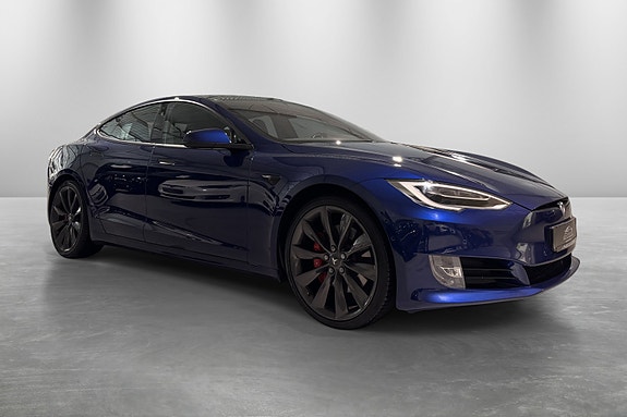 Tesla Model S 10 of 30