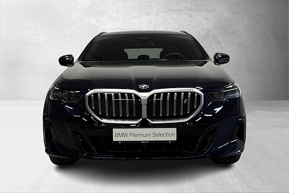 BMW i5 2 of 25