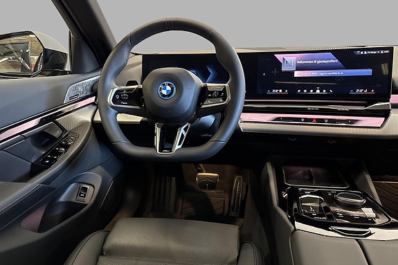 BMW i5 10 of 25