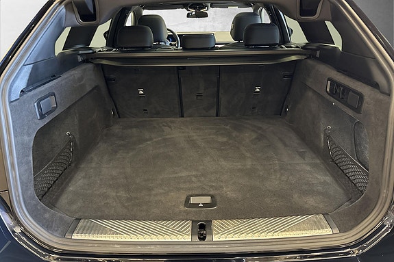 BMW i5 25 of 25
