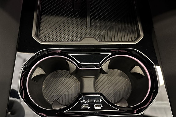 BMW i5 21 of 25