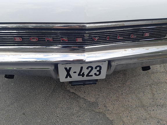 Pontiac Bonneville 11 of 14
