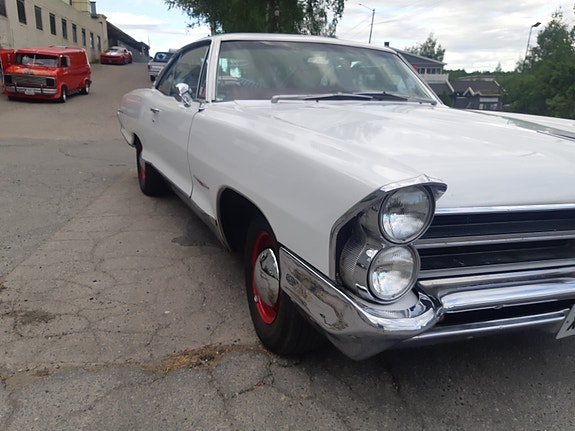 Pontiac Bonneville 4 of 14