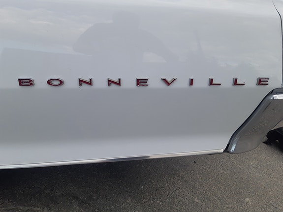 Pontiac Bonneville 5 of 14