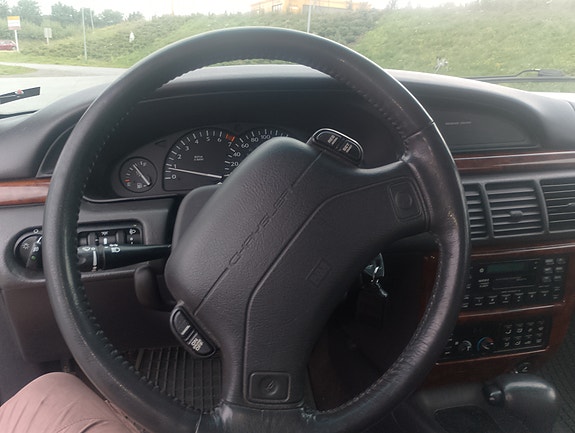 Chrysler New Yorker 9 of 12