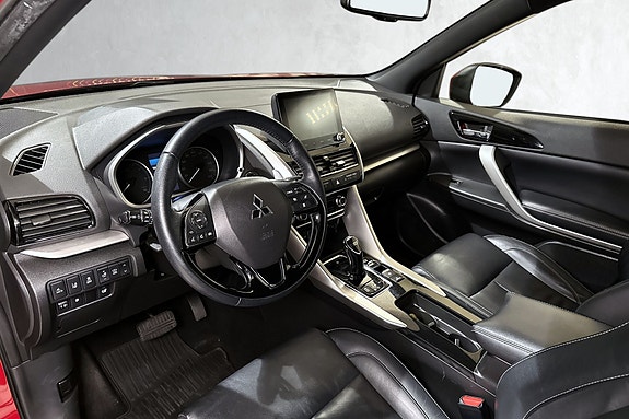 Digital instrumentering og touchscreen med Apple CarPlay integrasjon.