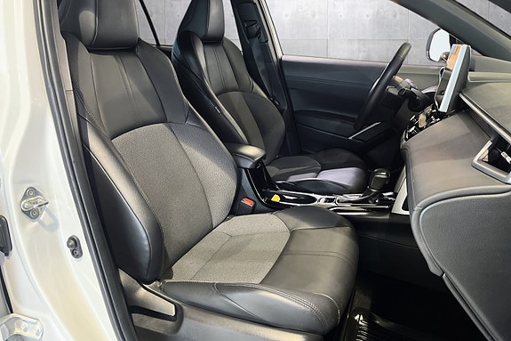 Toyota Corolla Cross 15 of 19