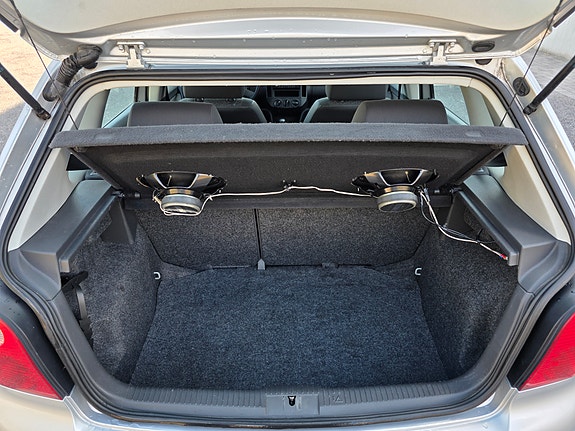 Volkswagen Polo 13 of 30