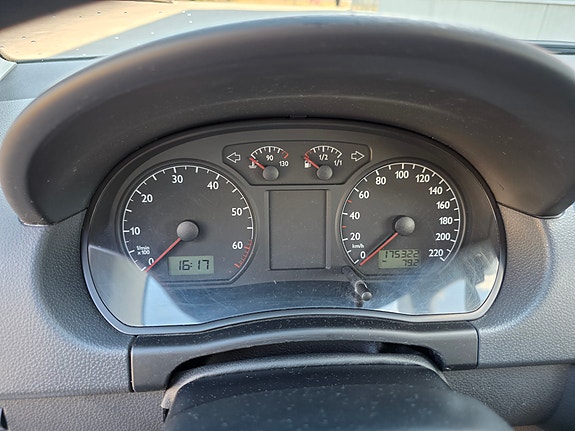 Volkswagen Polo 15 of 30