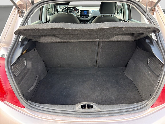 Peugeot 208 22 of 22