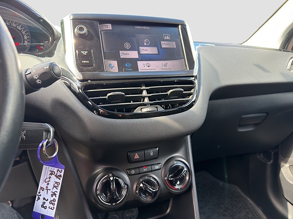 Peugeot 208 14 of 22