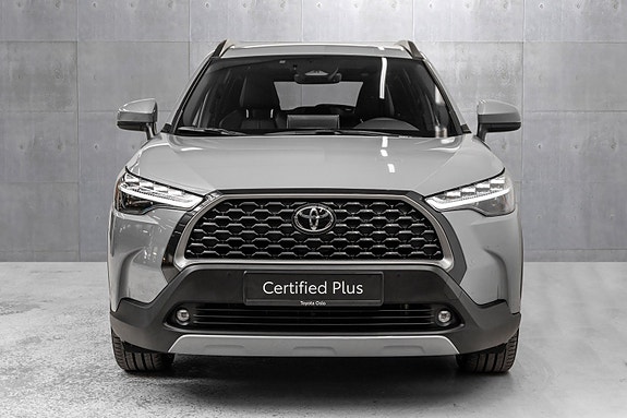 Toyota Corolla Cross 8 of 24