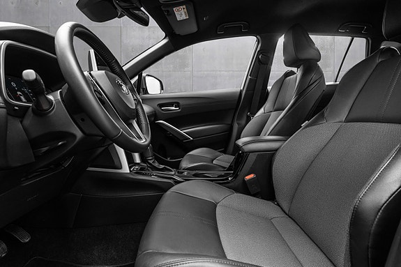 Toyota Corolla Cross 10 of 24