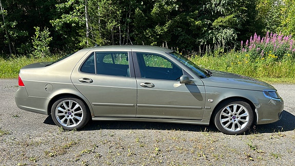 Saab 9-5 5 of 23