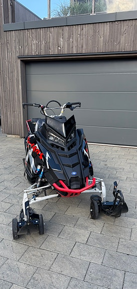 Polaris 850 RMK Khaos 4 of 8