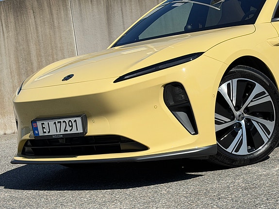 NIO ET5 10 of 30