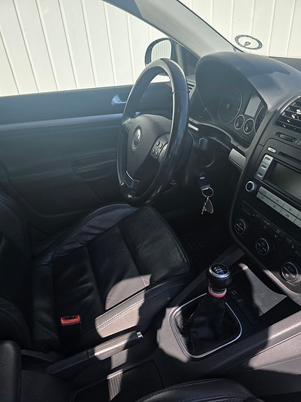 Volkswagen Golf V 10 of 10