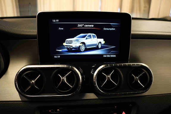 Mercedes-Benz X250 d 24 of 30