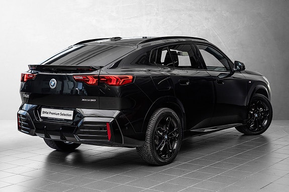 BMW iX2 6 of 30