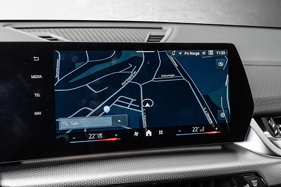 BMW iX2 23 of 30