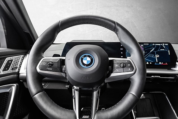 BMW iX2 18 of 30