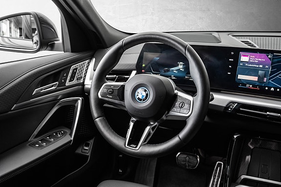 BMW iX2 17 of 30