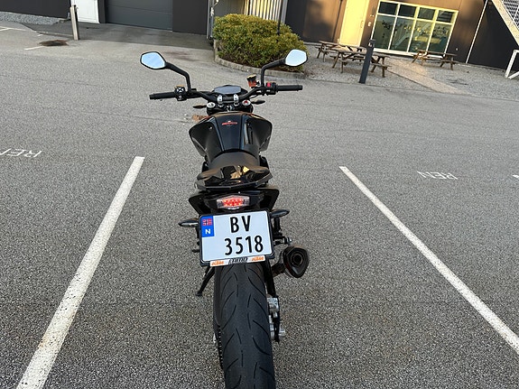 KTM 690 Duke R - A2 - Akrapovic - Tank og sidevesker 4 of 19