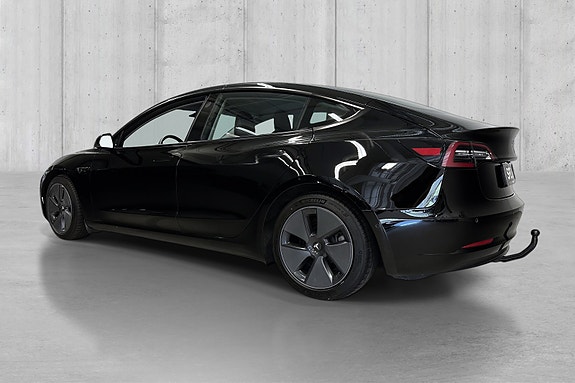 Tesla Model 3 5 of 5