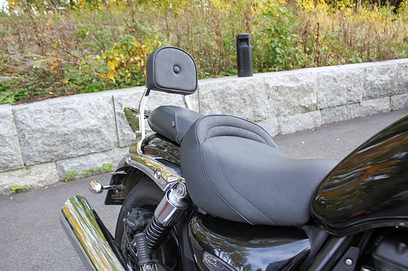 Triumph Rocket III Roadster ABS 12 of 18
