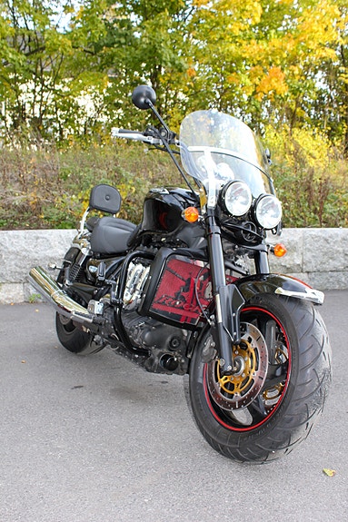 Triumph Rocket III Roadster ABS 3 of 18