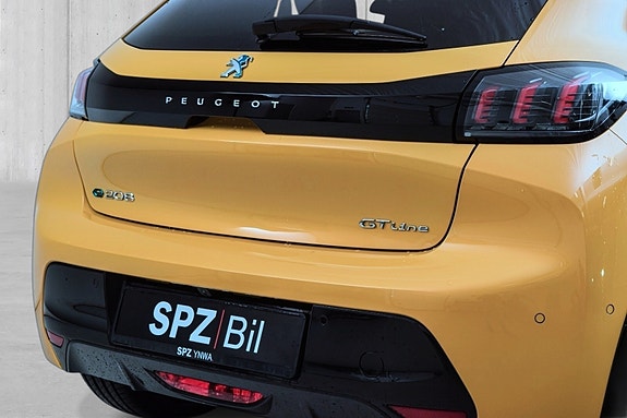 Peugeot 208 5 of 5