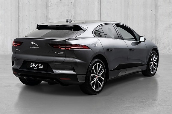 Jaguar I-PACE 3 of 5