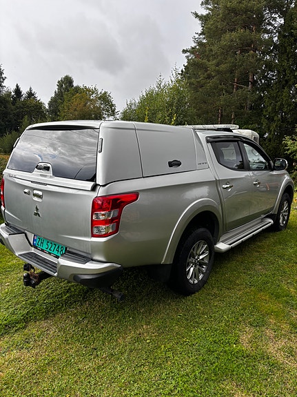 Mitsubishi L200 16 of 17