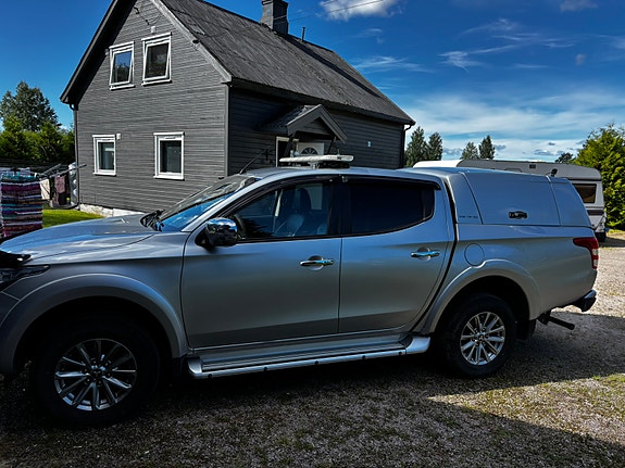 Mitsubishi L200 11 of 17