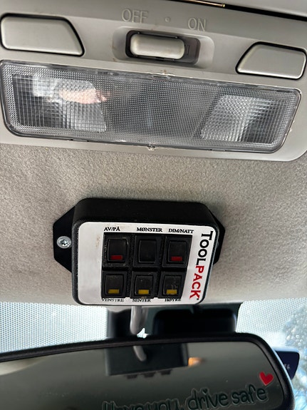 Mitsubishi L200 10 of 17