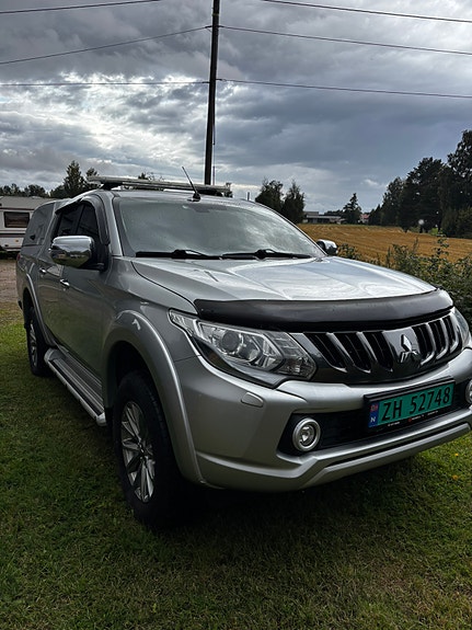 Mitsubishi L200 14 of 17