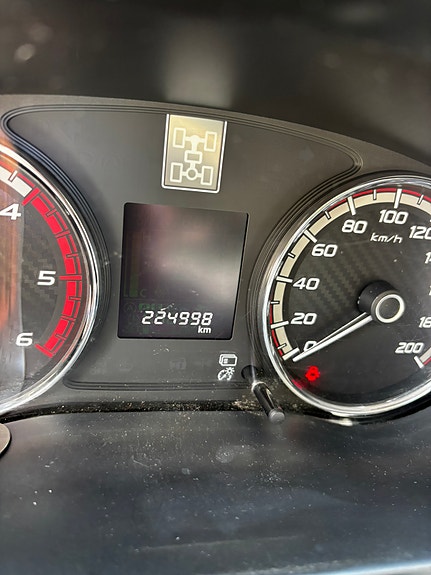 Mitsubishi L200 12 of 17