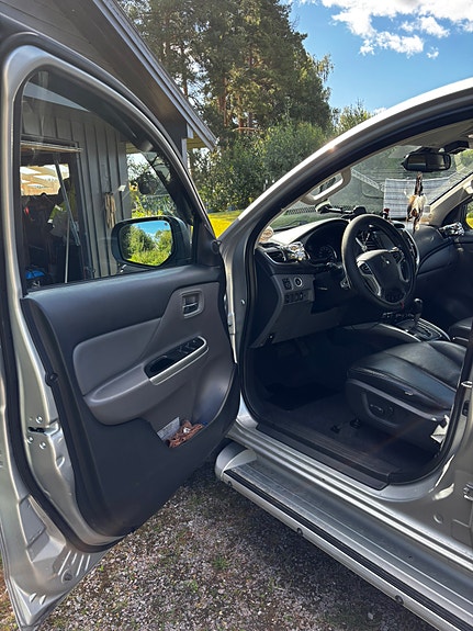 Mitsubishi L200 5 of 17