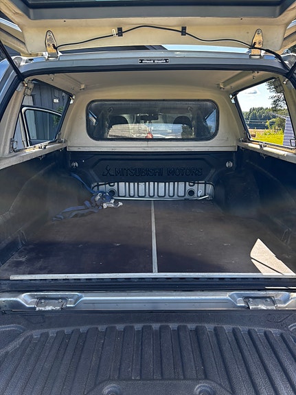 Mitsubishi L200 4 of 5